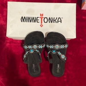 Minnetonka Boca Slide Leather Sandals Black/Turquoise Slip On